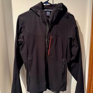 Like new - Arc’Teryx Women’s Gamma Hoody - Black, M